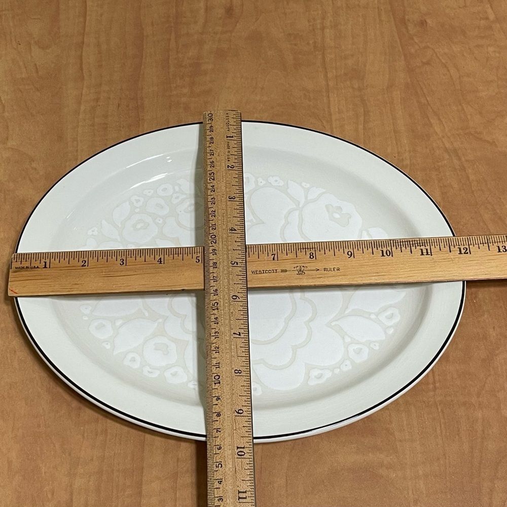 Stonehedge Midwinter 12" Oval Serving Platter Dish Ivory White Flower Embossed - Picture 12 of 13